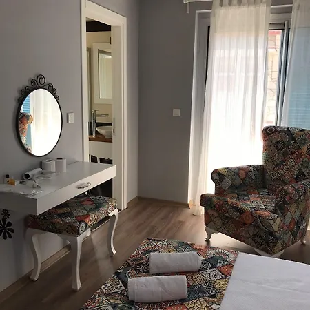 Hotel Poncik Butik Alaçatı