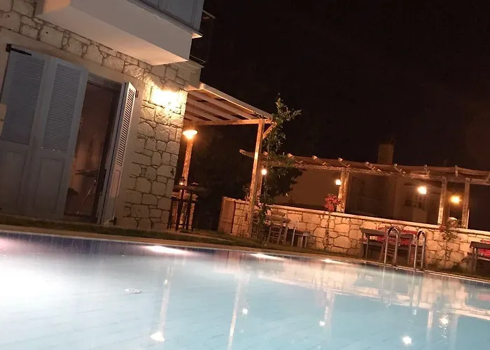 Poncik Butik فندق ألاتشاتي