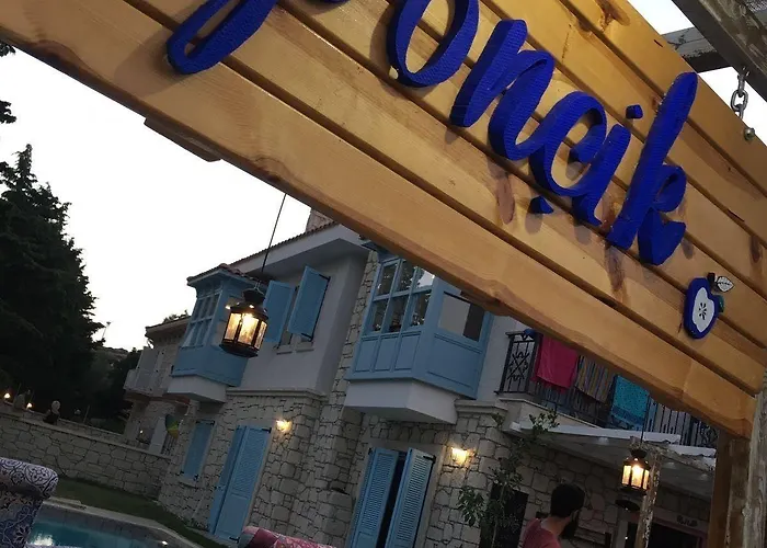 Poncik Butik * ألاتشاتي